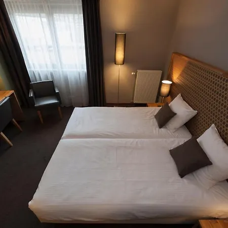 Linge 3* Elst (Gelderland)