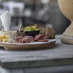 Linge Hotel 3*